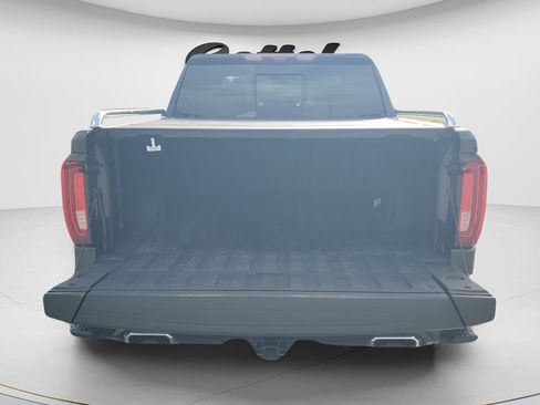Used 2024 GMC Sierra 1500 Denali Ultimate AWD/4WD image 9