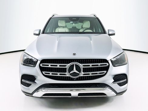Used 2025 Mercedes-Benz GLE 350 4MATIC image 2