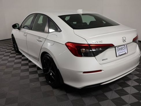 Used 2024 Honda Civic Sport image 6