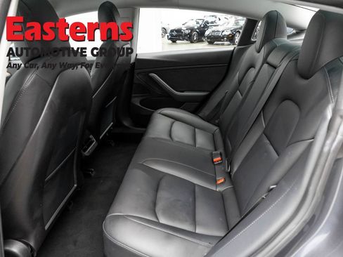 Used 2018 Tesla Model 3 Performance AWD/4WD image 16
