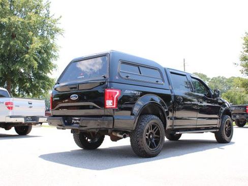 Used 2017 Ford F150 XLT w/ Equipment Group 302A Luxury AWD/4WD image 5