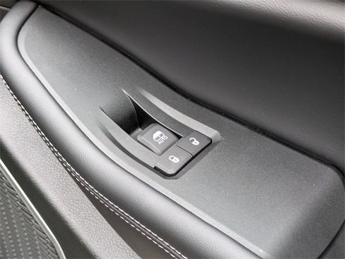 New 2025 Jeep Grand Cherokee L Limited w/ Luxury Tech Group II image 33