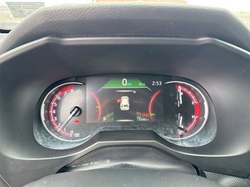 Used 2023 Toyota RAV4 XLE Premium image 22