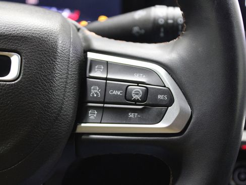 Used 2022 Jeep Compass Limited w/ (RED) Package image 13