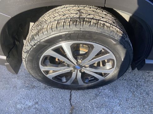 Used 2020 Subaru Forester Limited image 11