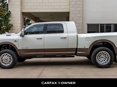 Used 2024 RAM 3500 Limited w/ Towing Technology Group AWD/4WD image 5