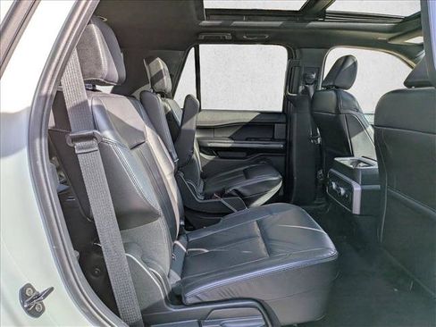 Used 2021 Ford Expedition XLT image 22