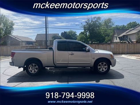 Used 2004 Nissan Titan LE image 2