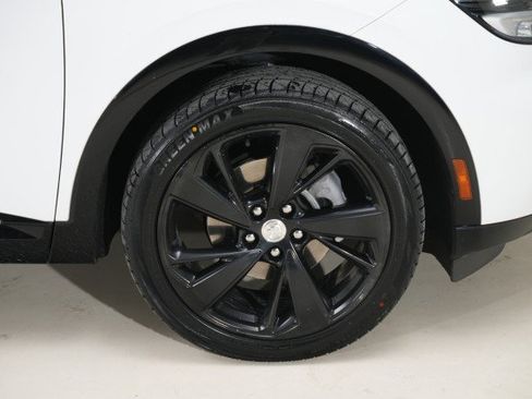 Used 2021 Buick Envision Essence w/ Sport Touring Package image 29