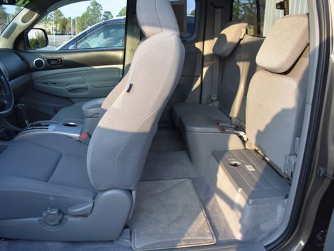 Used 2011 Toyota Tacoma PreRunner w/ TRD Sport Pkg image 29