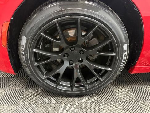 Used 2018 Dodge Charger SXT w/ Blacktop Package RWD image 47