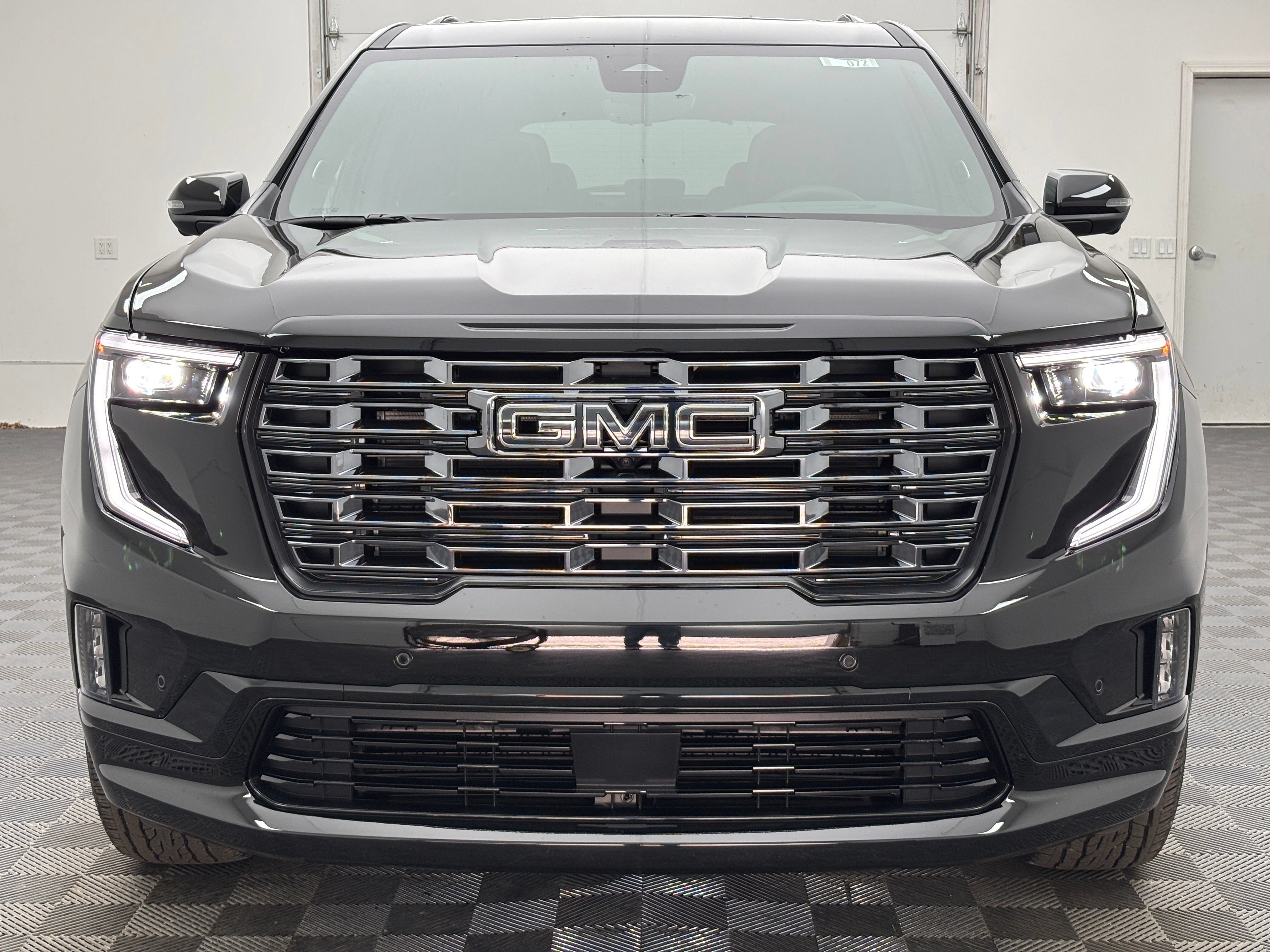 New 2026 GMC Acadia Denali Ultimate w/ LPO, Floor Liner Package AWD/4WD image 18