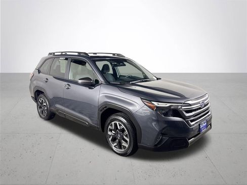 Certified 2025 Subaru Forester Premium image 5