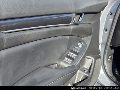 Used 2022 Honda Accord Sport image 11