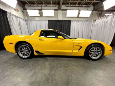 Used 2003 Chevrolet Corvette Z06 w/ Memory Package, 3 Drivers image 8