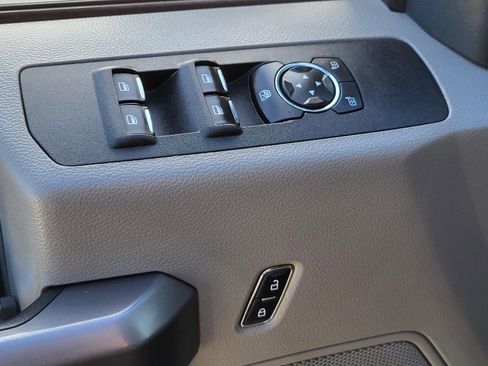 Used 2019 Ford F250 XLT w/ XLT Value Package image 21