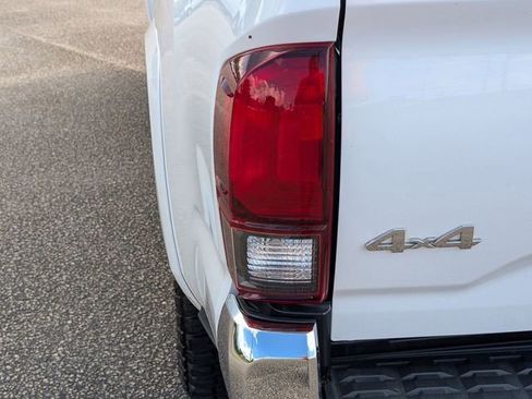 Used 2019 Toyota Tacoma SR5 image 16