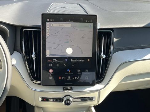 New 2026 Volvo XC60 B5 Ultra w/ Climate Package image 16