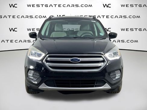 Used 2017 Ford Escape SE w/ Equipment Group 201A image 2