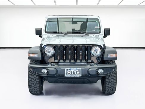 Used 2022 Jeep Wrangler Unlimited Sport AWD/4WD image 2