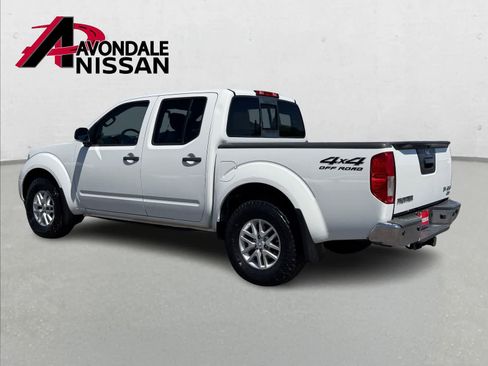 Used 2017 Nissan Frontier SV w/ SV Value Truck Package AWD/4WD image 4