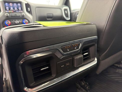 Used 2020 Chevrolet Silverado 2500 LTZ w/ LTZ Plus Package image 27