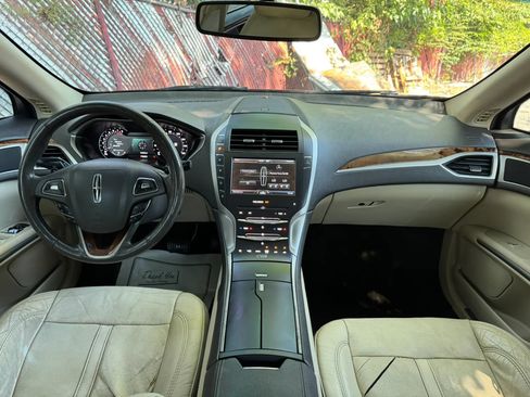 Used 2014 Lincoln MKZ w/ Equipment Group 102A Reserve FWD image 10