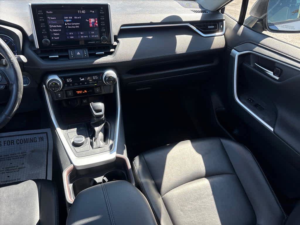 Used 2019 Toyota RAV4 Limited AWD/4WD image 5