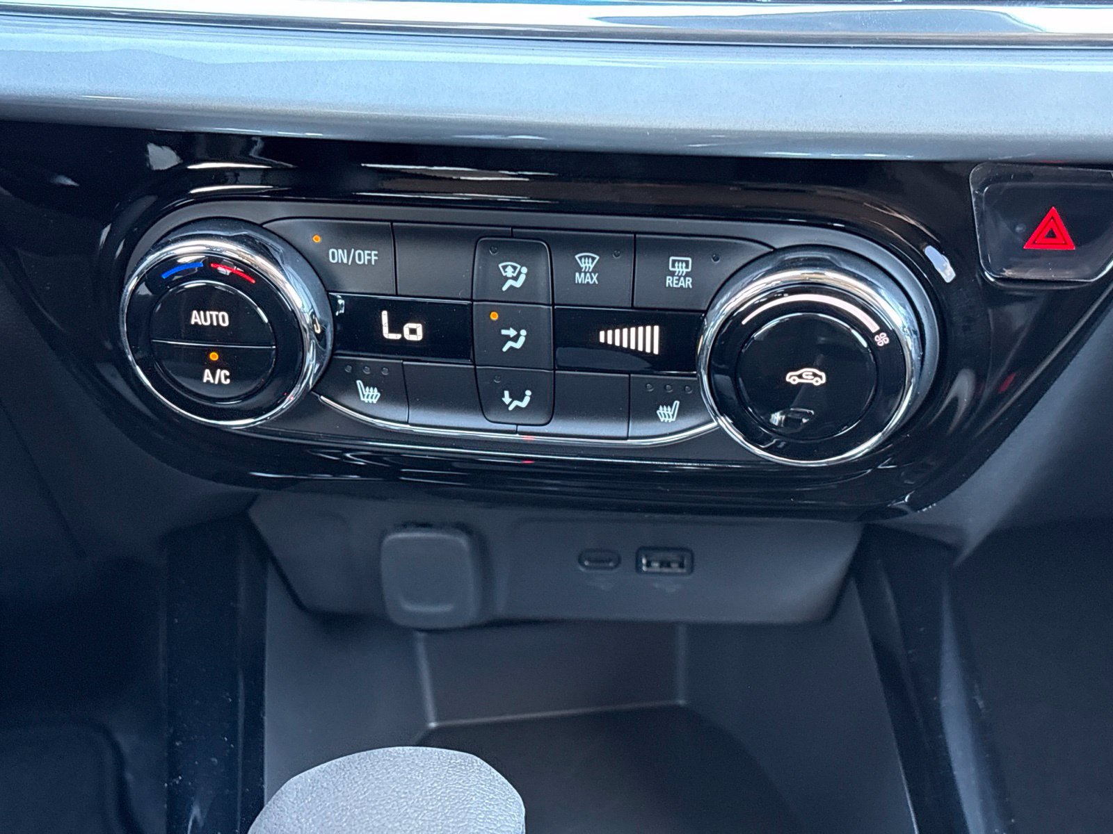 New 2026 Chevrolet Trax LT w/ Driver Confidence Package FWD image 21