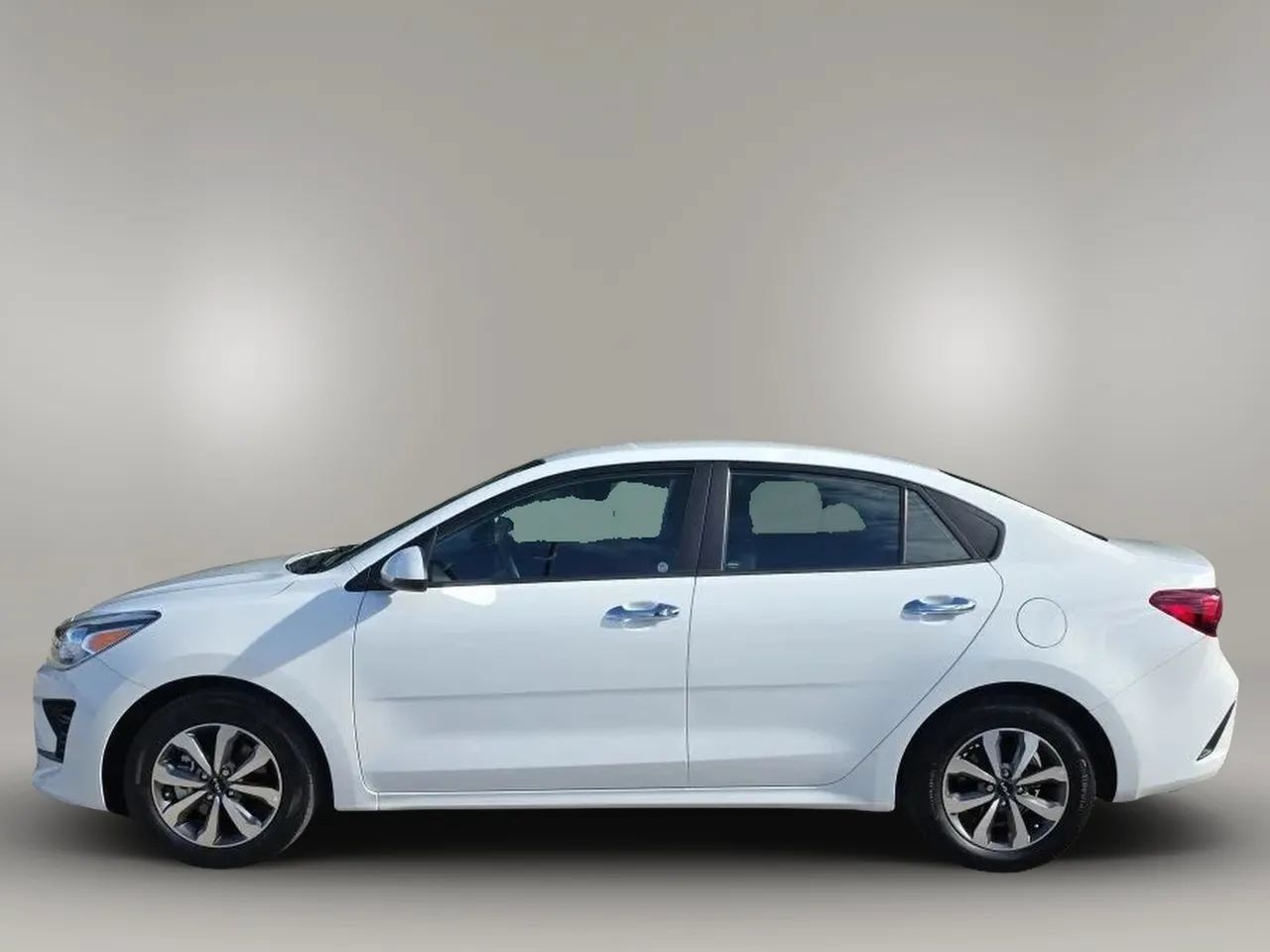 Used 2023 Kia Rio S w/ Technology Package FWD image 5