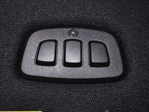 Used 2018 Ford F150 Platinum w/ Technology Package image 41