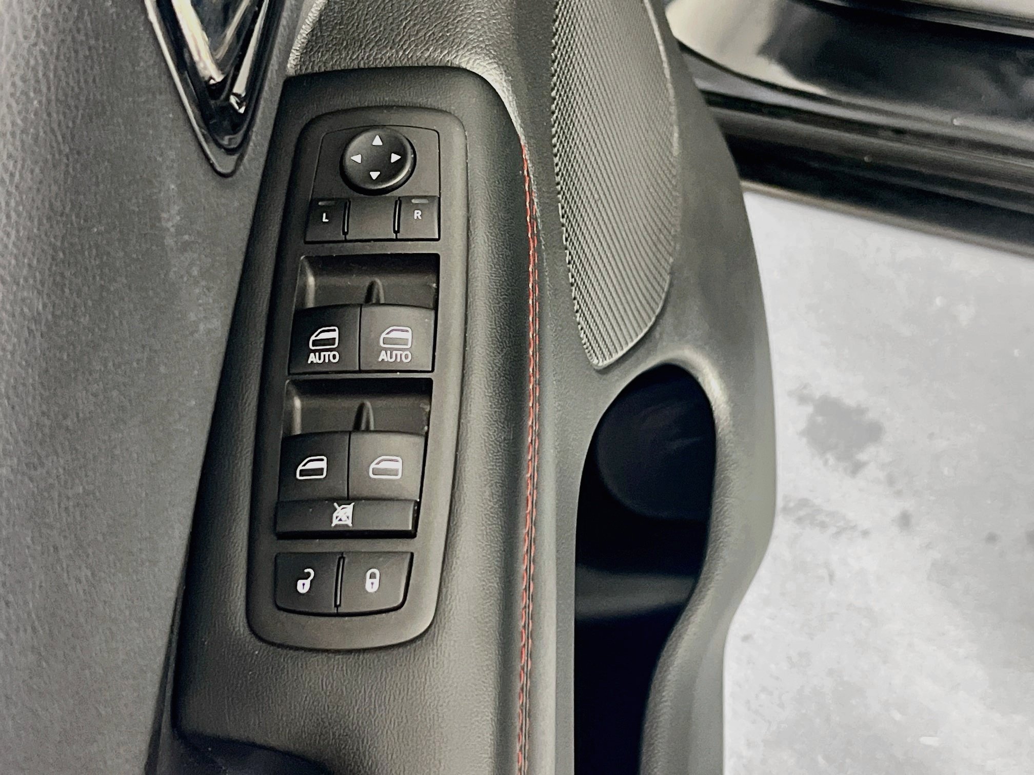 Used 2023 Dodge Durango GT AWD/4WD image 18