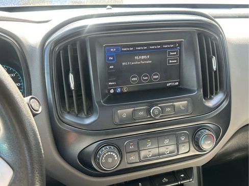 Used 2020 Chevrolet Colorado W/T w/ WT Convenience Package image 32