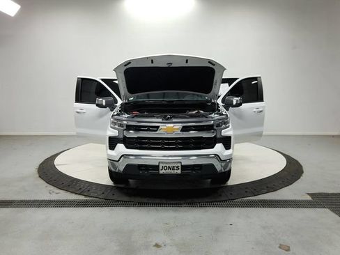 Used 2025 Chevrolet Silverado 1500 LT w/ Texas Edition Plus RWD image 11
