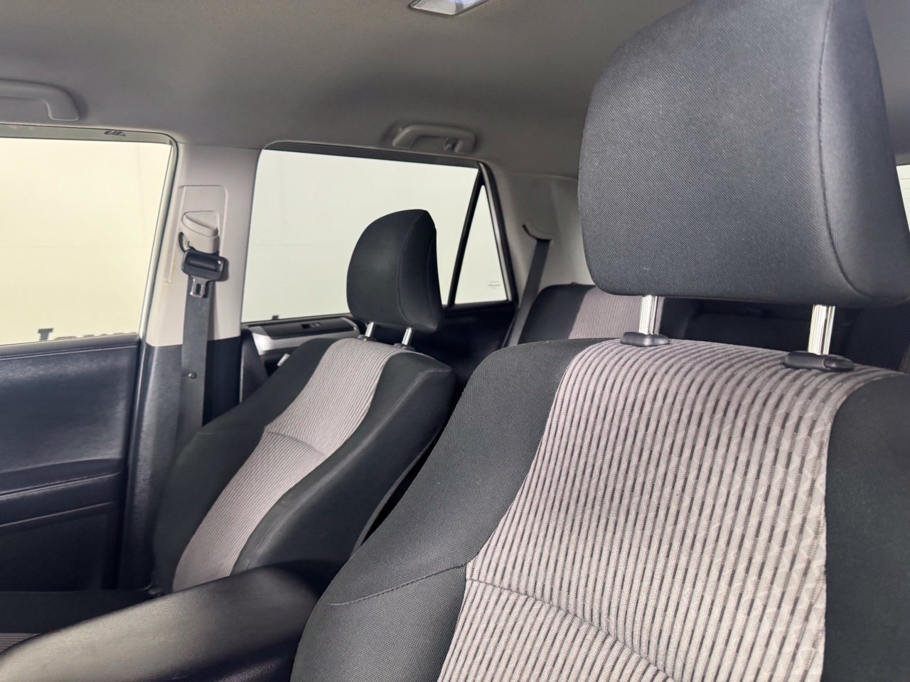 Used 2021 Toyota 4Runner SR5 AWD/4WD image 10