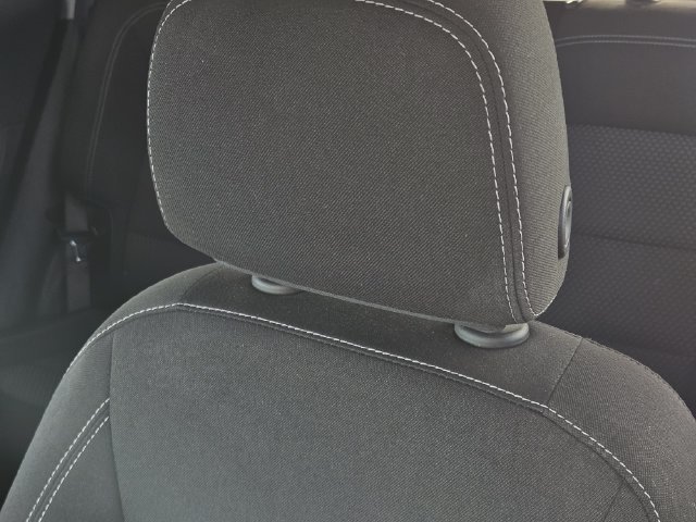 Used 2024 GMC Terrain SLE FWD image 15