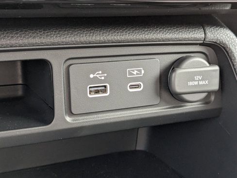 New 2025 Honda Pilot Touring image 24