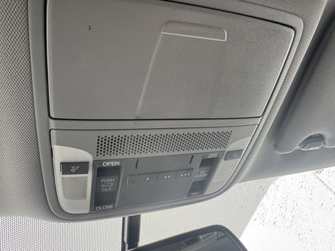 Used 2017 Acura RDX AWD image 32