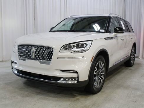 Certified 2023 Lincoln Aviator Reserve w/ Equipment Group 201A image 37