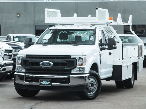 Used 2020 Ford F350 XL w/ Power Equipment Group RWD image 2