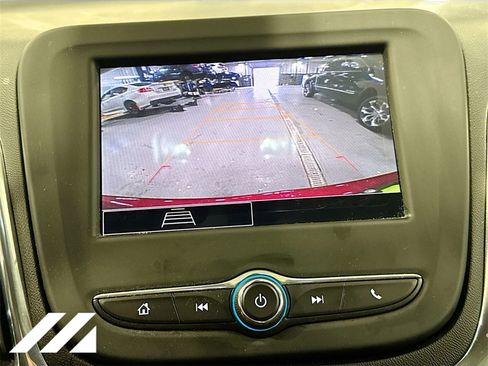 Used 2023 Chevrolet Equinox LT image 15