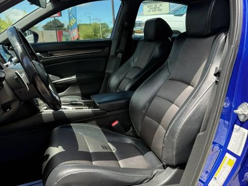 Used 2018 Honda Accord Sport image 10