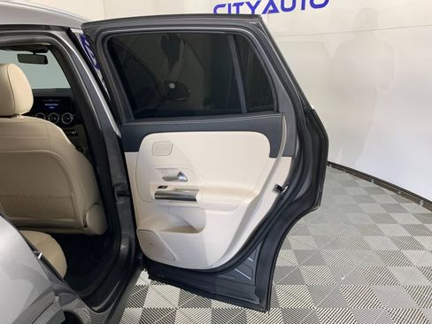 Used 2021 Mercedes-Benz GLA 250 image 36
