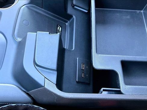 Used 2025 GMC Sierra 3500 Denali w/ Denali Reserve Package image 17