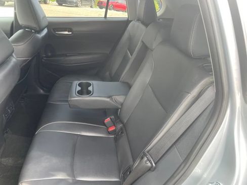 Used 2024 Toyota Corolla Cross XLE FWD image 8