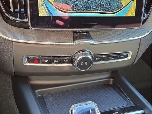 New 2026 Volvo XC60 B5 Ultra w/ Protection Package Premier image 29