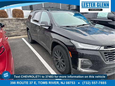 Certified 2022 Chevrolet Traverse RS image 1