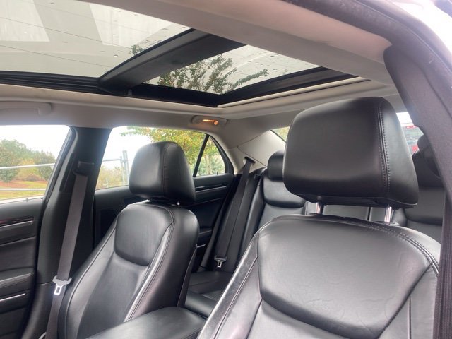 Used 2023 Chrysler 300 Touring L w/ Popular Equipment Group RWD image 10
