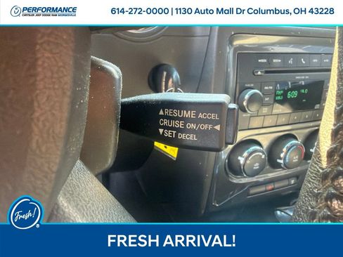 Used 2010 Dodge Challenger R/T RWD image 18