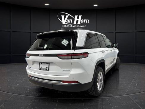 Used 2022 Jeep Grand Cherokee Limited AWD/4WD image 3